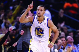 状态火热！布伦森单节狂砍16分，尼克斯带4分优势进入末节